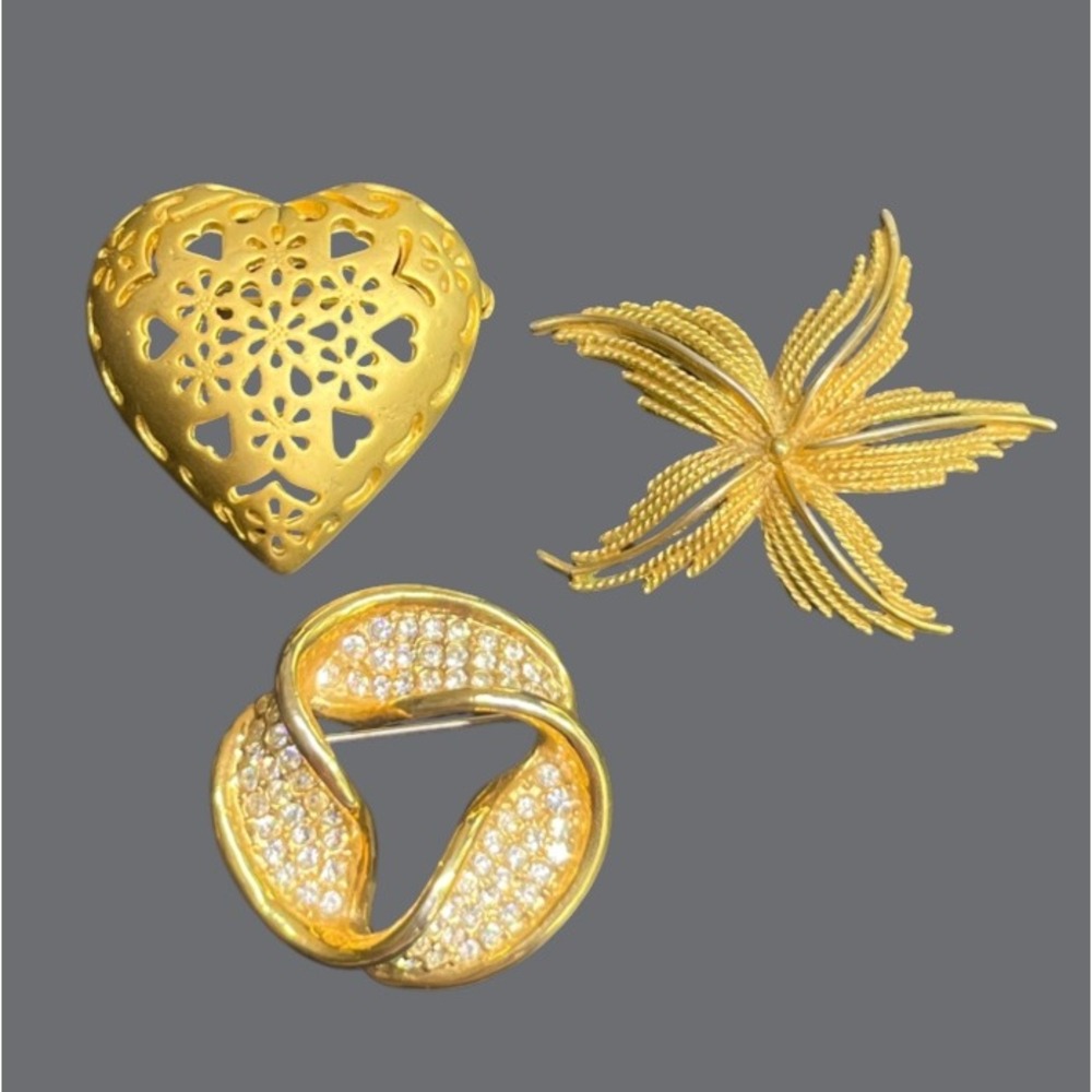 BROOCH Lot of 3, Gold Tone, Clear Rhinestones Ribbon Twist MONET STARFISH Heart